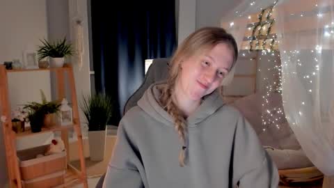 Sharon online show from May 6, 6:02 pm