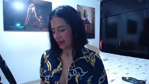 Snapshot of sharoon__cherry_ chatting on February 19, 6:04 pm sharon online show from February 19, 6:04 pm