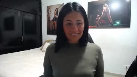 Snapshot of sharoon__cherry_ chatting on February 20, 3:12 pm sharon online show from February 20, 3:12 pm