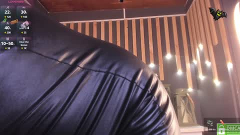Snapshot of sharoon_gold chatting on January 14, 2:08 am Your mistress Sharon online show from January 14, 2:08 am