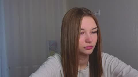 Snapshot of sharrimalagisi chatting on October 7, 2:20 am Miroslava online show from October 7, 2:20 am