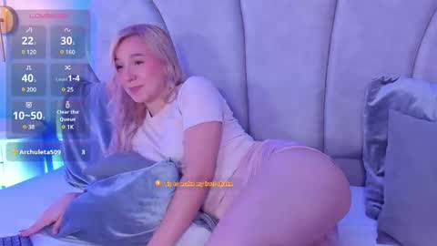 Snapshot of shatall_rouge chatting on March 11, 5:57 pm Shantall online show from March 11, 5:57 pm