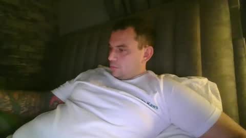 Snapshot of shaunpuk chatting on December 11, 5:48 pm Shaun1234 online show from December 11, 5:48 pm