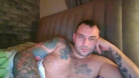 Snapshot of shaunpuk chatting on December 14, 11:45 pm Shaun1234 online show from December 14, 11:45 pm