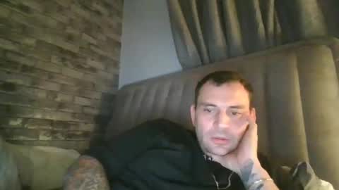 Snapshot of shaunpuk chatting on January 3, 7:50 pm Shaun1234 online show from January 3, 7:50 pm