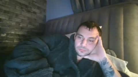 Snapshot of shaunpuk chatting on January 7, 6:35 pm Shaun1234 online show from January 7, 6:35 pm