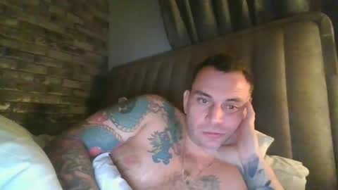 Snapshot of shaunpuk chatting on January 11, 12:55 am Shaun1234 online show from January 11, 12:55 am