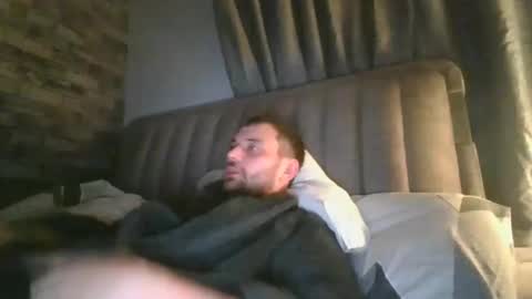 Snapshot of shaunpuk chatting on February 4, 8:06 pm Shaun1234 online show from February 4, 8:06 pm