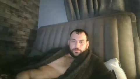 Snapshot of shaunpuk chatting on February 16, 9:05 pm Shaun1234 online show from February 16, 9:05 pm
