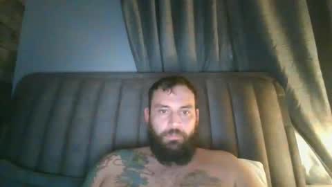 Snapshot of shaunpuk chatting on December 3, 11:03 pm Shaun1234 online show from December 3, 11:03 pm