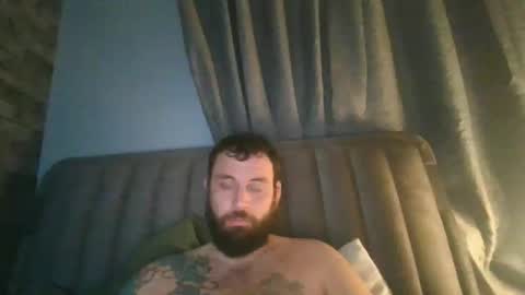 Snapshot of shaunpuk chatting on March 6, 7:21 pm Shaun1234 online show from March 6, 7:21 pm