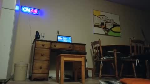 Snapshot of shave_deeez chatting on October 5, 5:39 am shave deeez online show from October 5, 5:39 am