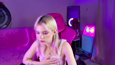 Lola online show from January 23, 9:07 pm