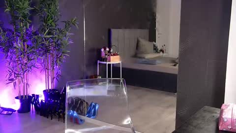 Snapshot of shayblonde chatting on March 7, 11:05 pm shayblonde online show from March 7, 11:05 pm