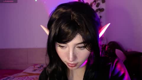 Shayla 3 online show from November 5, 9:15 pm