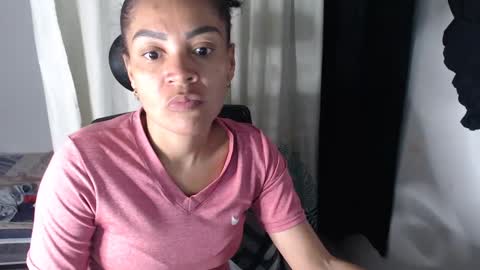 Shayna online show from January 18, 11:44 pm