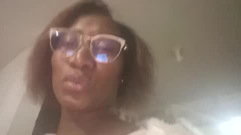 Snapshot of shayra70 chatting on June 21, 1:41 am Shayra online show from June 21, 1:41 am