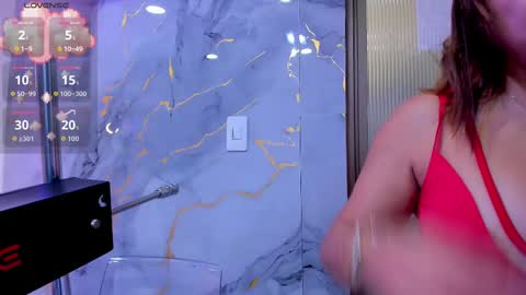 Snapshot of shayra_boobs1 chatting on September 21, 10:39 am Shayra online show from September 21, 10:39 am