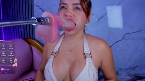 Snapshot of shayra_boobs2 chatting on April 7, 10:26 am shayra_boobs2 online show from April 7, 10:26 am