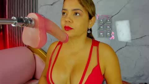 Snapshot of shayra_boobs2 chatting on April 17, 9:23 am shayra_boobs2 online show from April 17, 9:23 am