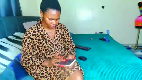 shee13 online show from February 10, 1:32 am