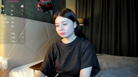 Amely online show from November 11, 9:20 am