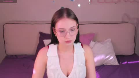 Amely online show from April 2, 8:56 am