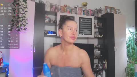 Sheila GMT 2 Tuesday Wednesday Friday Saturday Sunday- 8  5  online show from January 15, 4:50 am