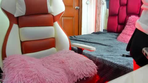 sheilly_brown online show from October 21, 7:14 pm