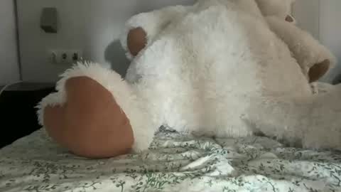 Snapshot of shekitty chatting on March 23, 9:13 am shekitty online show from March 23, 9:13 am