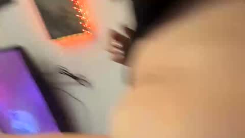 Snapshot of shelbsss17 chatting on March 31, 10:32 pm shelbsss17 online show from March 31, 10:32 pm