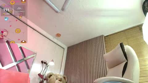 Snapshot of shelby_carson chatting on February 13, 10:54 pm Shelby cute online show from February 13, 10:54 pm