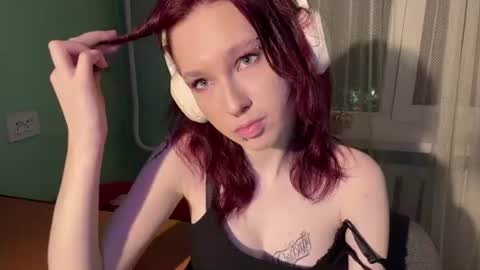 Snapshot of shellaatterbury chatting on July 2, 7:42 pm Peggy online show from July 2, 7:42 pm