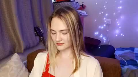 Snapshot of shelliegoza chatting on July 6, 4:20 pm Ashley online show from July 6, 4:20 pm