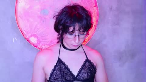 Snapshot of shelly_bat chatting on March 4, 11:00 pm Shelly online show from March 4, 11:00 pm