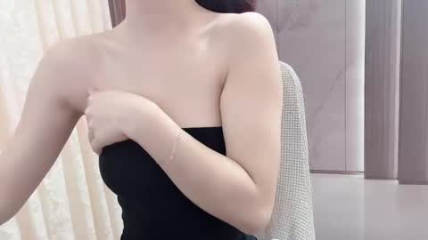 Snapshot of shellysan chatting on February 22, 1:29 am Shelly online show from February 22, 1:29 am