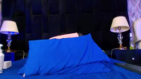 Snapshot of shelsy_loreds chatting on January 13, 2:53 pm Shelsy online show from January 13, 2:53 pm