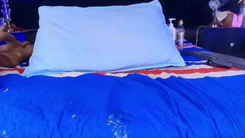 Snapshot of shelsy_loreds chatting on February 26, 3:08 pm Shelsy online show from February 26, 3:08 pm