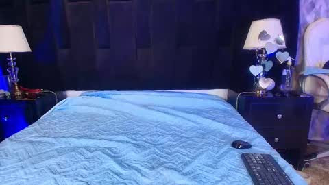 Snapshot of shelsy_loreds chatting on February 27, 11:52 am Shelsy online show from February 27, 11:52 am