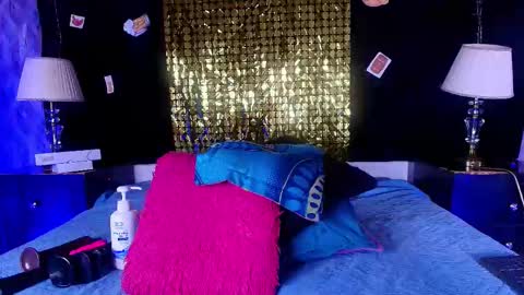 Snapshot of shelsy_loreds chatting on September 16, 11:55 am Shelsy online show from September 16, 11:55 am