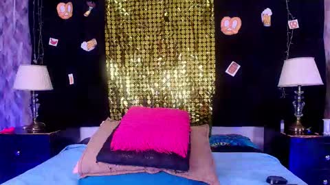 Snapshot of shelsy_loreds chatting on September 17, 11:56 am Shelsy online show from September 17, 11:56 am