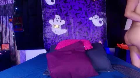 Snapshot of shelsy_loreds chatting on October 17, 12:08 pm Shelsy online show from October 17, 12:08 pm