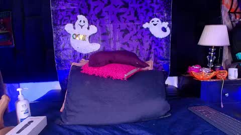 Snapshot of shelsy_loreds chatting on October 23, 12:04 pm Shelsy online show from October 23, 12:04 pm