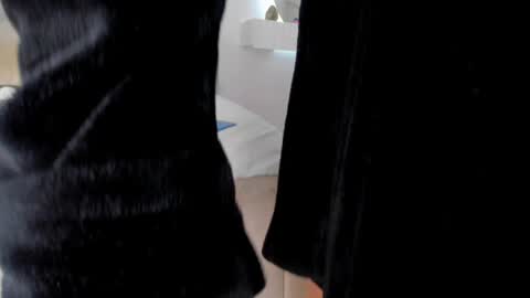shelynna_azzul online show from January 28, 10:45 pm