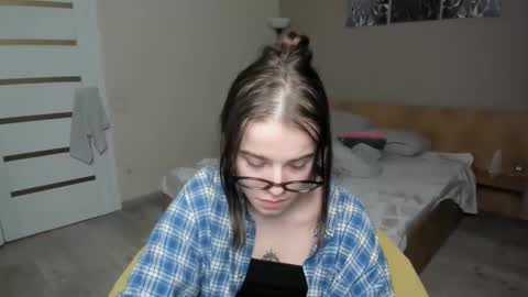 Snapshot of shelyymoon chatting on January 6, 5:06 pm ShelyMoon online show from January 6, 5:06 pm