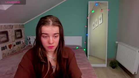 Snapshot of shelyymoon chatting on February 17, 8:04 pm ShelyMoon online show from February 17, 8:04 pm