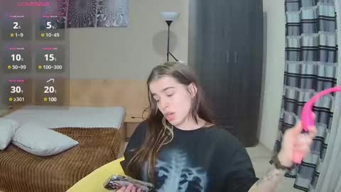 Snapshot of shelyymoon chatting on February 28, 11:23 pm ShelyMoon online show from February 28, 11:23 pm