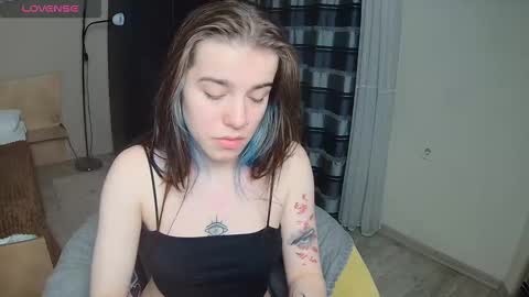 Snapshot of shelyymoon chatting on March 6, 5:54 pm ShelyMoon online show from March 6, 5:54 pm