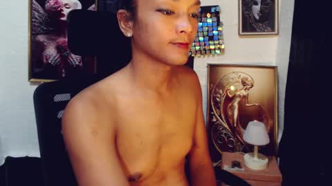 Snapshot of shemel69 chatting on February 24, 7:09 pm MELODY online show from February 24, 7:09 pm