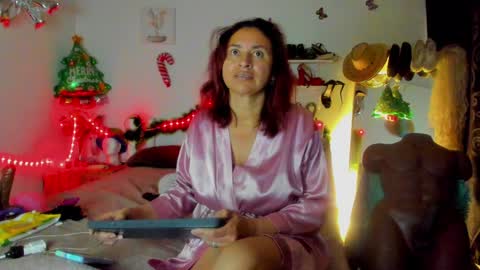 shera hade online show from December 22, 10:38 am
